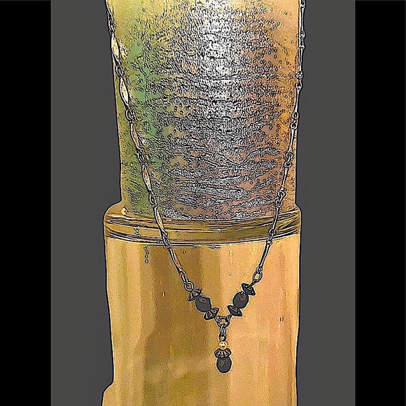 90s Vintage Ladies Necklace/ Black Bead & Pewter tone - Picture 4 of 11